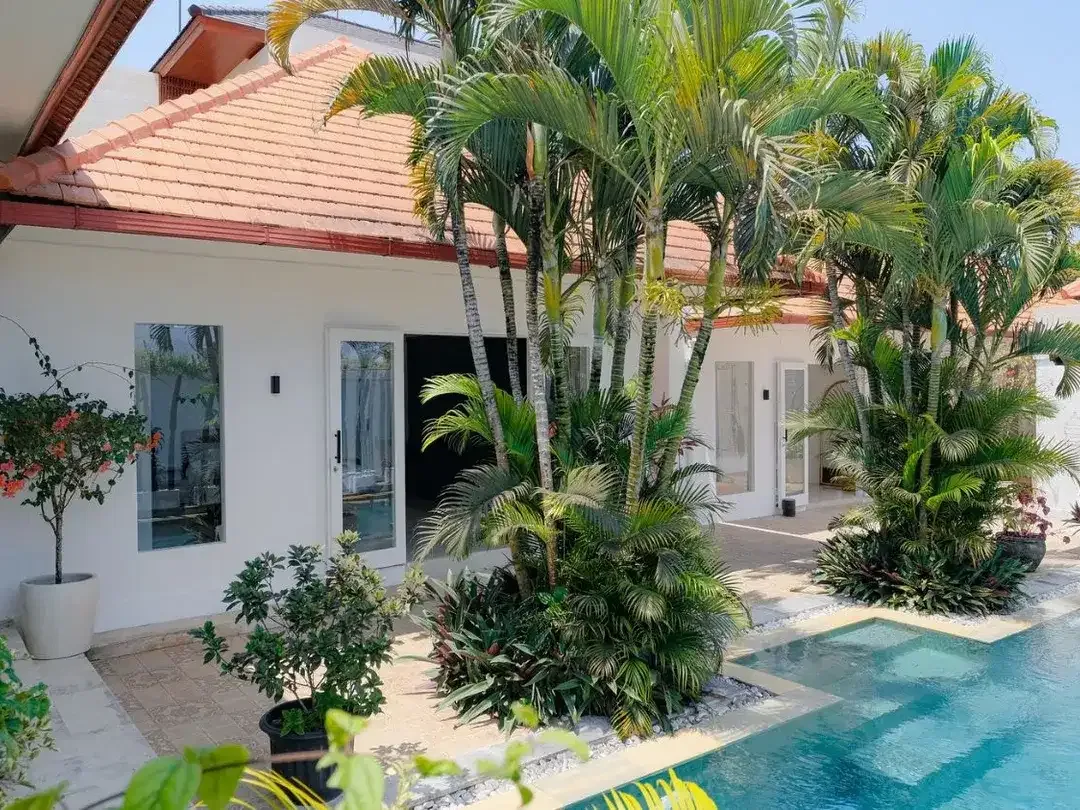 For Sale Leasehold - Modern style villa with views of green rice fields in Tumbak Bayuh - Image 4 of 10