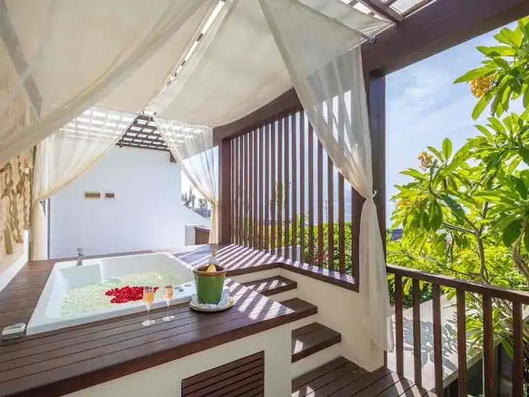 for sale 1 unit villa royal purnama beachfront villa - Image 9 of 10