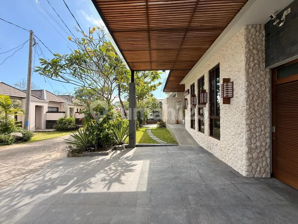 Lokasi Premium - 4 Bedrooms Villa Jimbaran 400MÂ² - Image 4 of 4