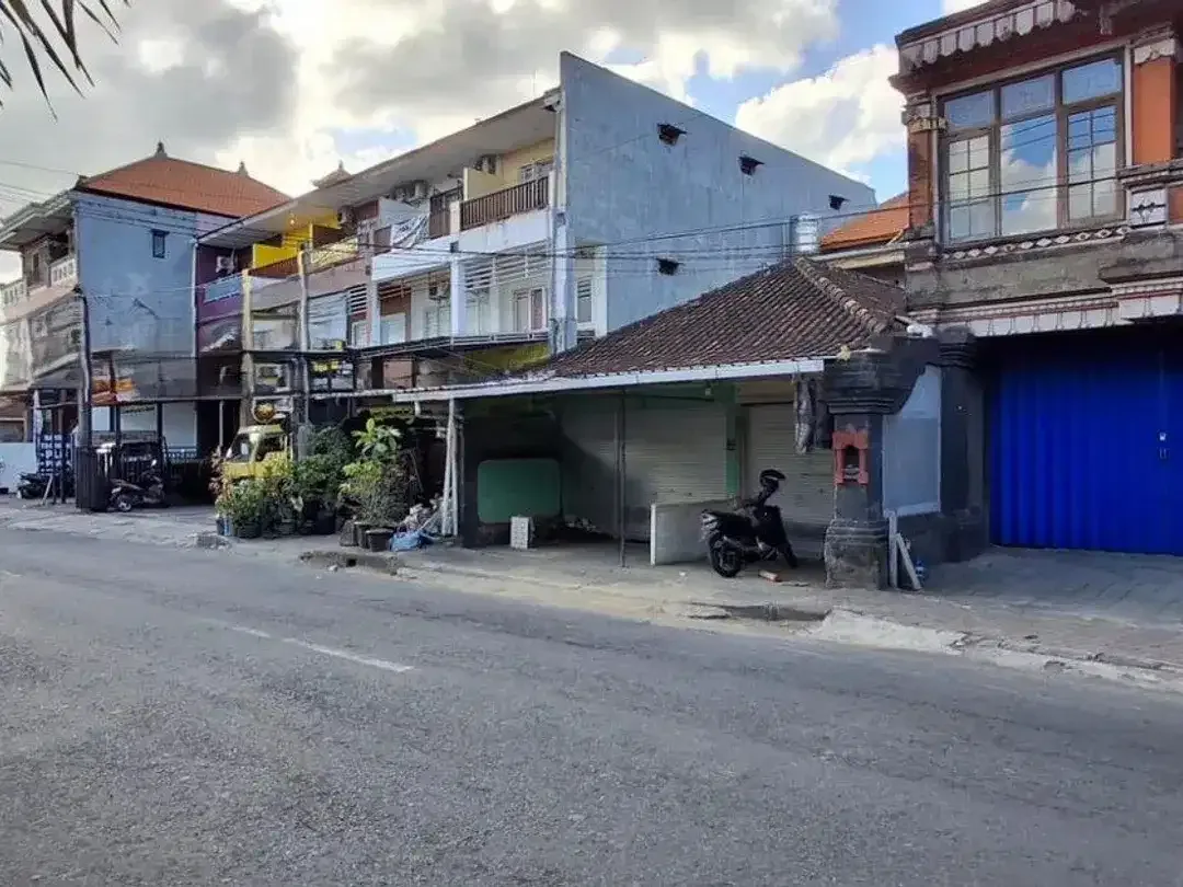 Gedung 2 Lantai 4 Kamar Disewakan di Area Teuku Umar, Denpasar - Image 2 of 10