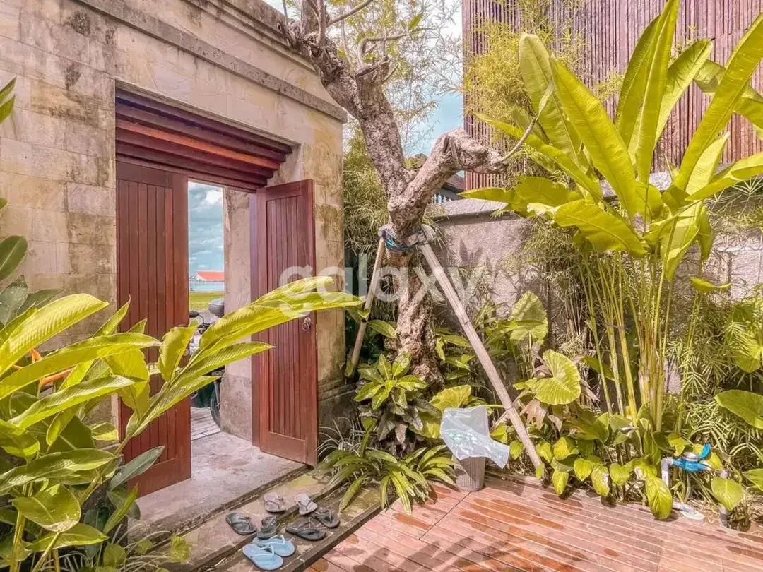 VILLA BABADAN MUNGGU MENGWI BADUNG, BALI - Image 1 of 8