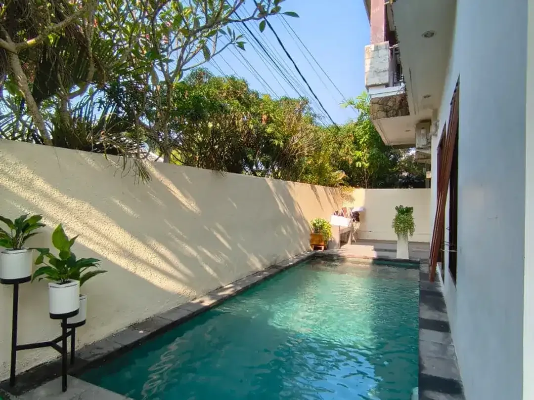 Disewakan – Villa Menarik 2 Lantai, Fully Furnished di Kawasan Mumbul, Nusa Dua - Image 2 of 10