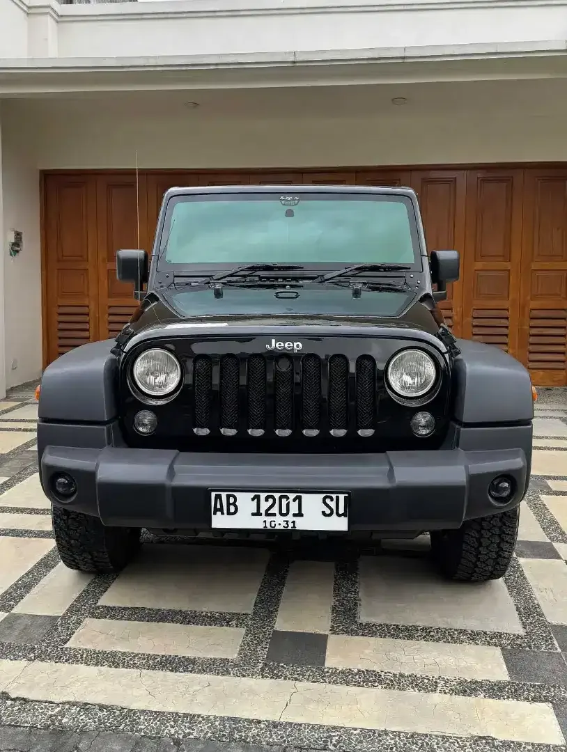 JEEP WRANGLER RUBICON UNLIMITED 3.6 AT 4X4 - Image 1 of 10