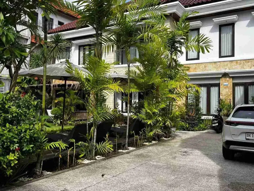 DIJUAL RUMAH MEWAH, KUBU ANYAR, KUTA ,BADUNG - Image 2 of 10