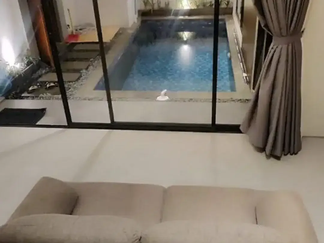 For rent 3 Bedroom  villa at tumbak bayuh area - Image 2 of 10