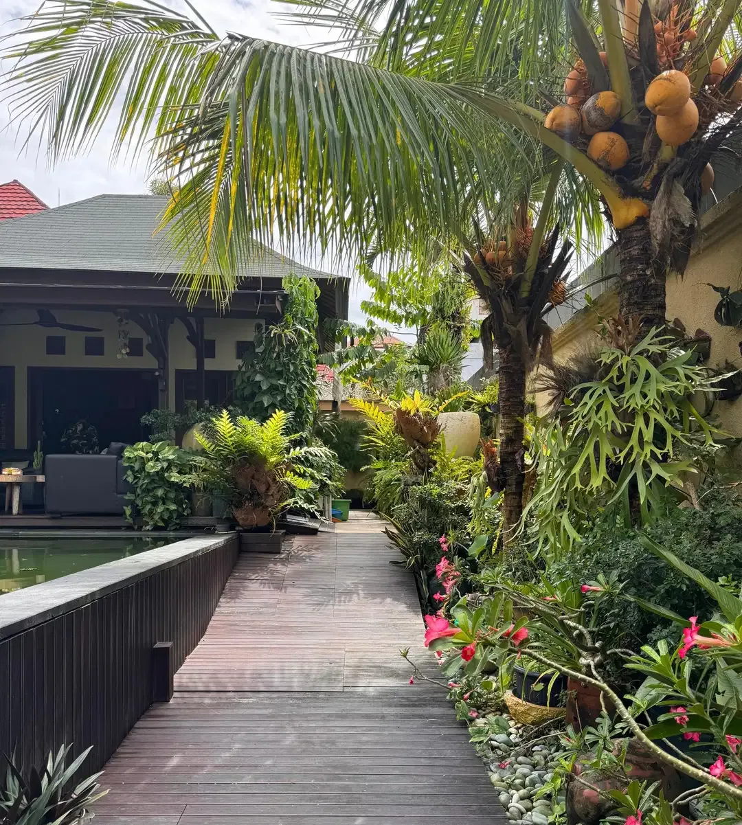 DIJUAL ETNIK VILLA DI NUSA DUA KUTA SELATAN BADUNG - Image 1 of 10