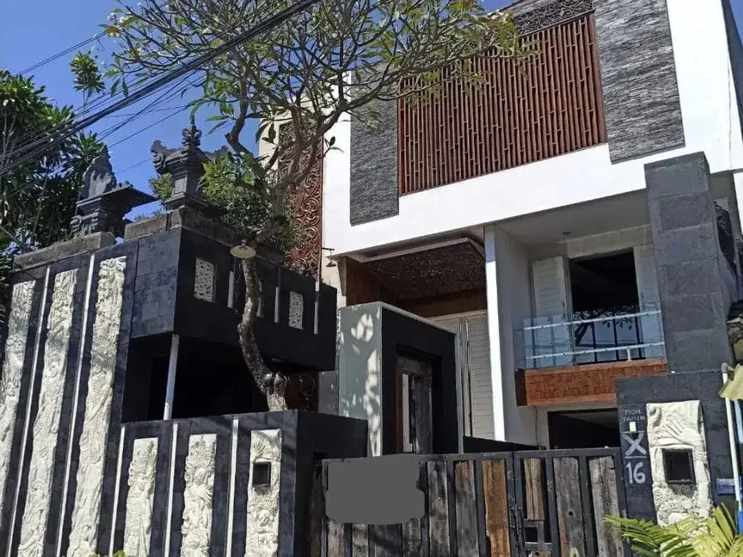 Best Location in Town Rumah 2 Lantai Jalan Moh Yamin X, Renon, Denpasa - Image 1 of 5
