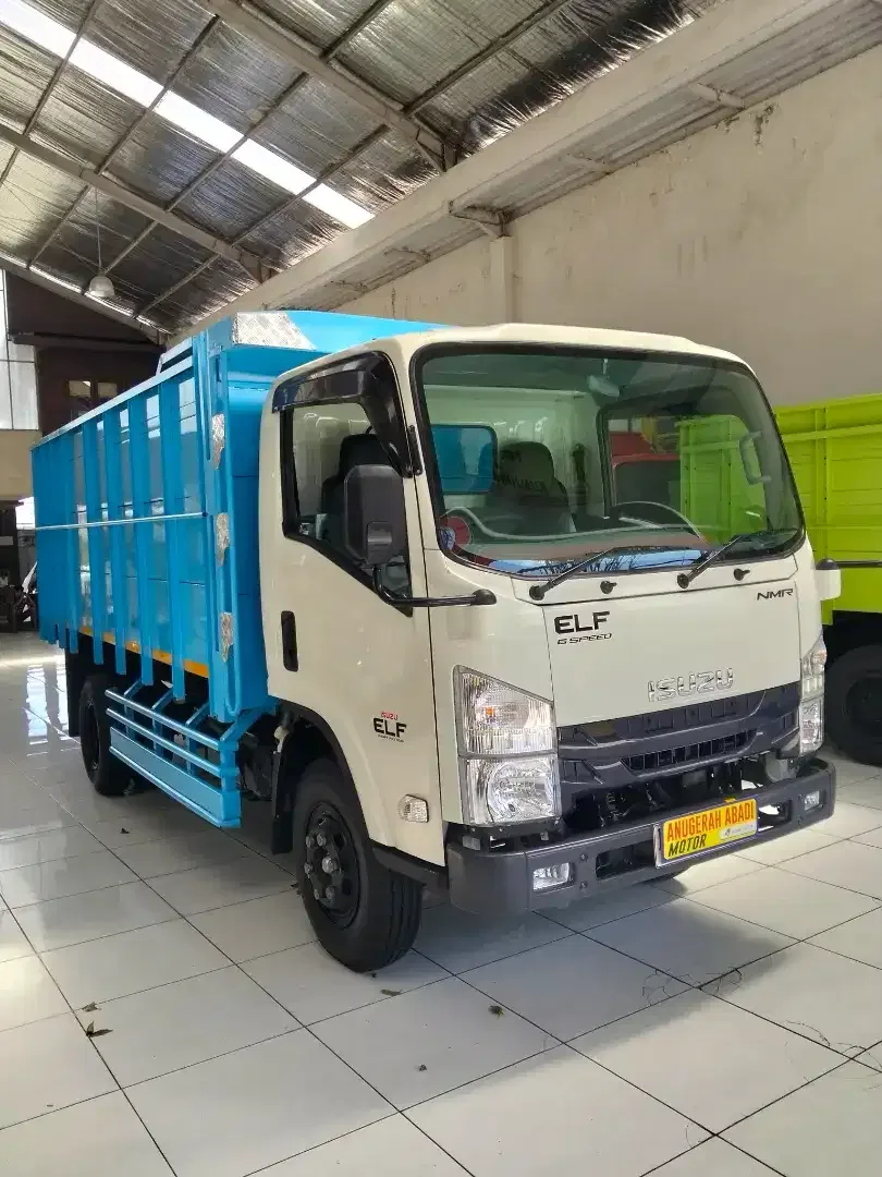 Isuzu elf giga light truck 2025 - Image 3 of 3