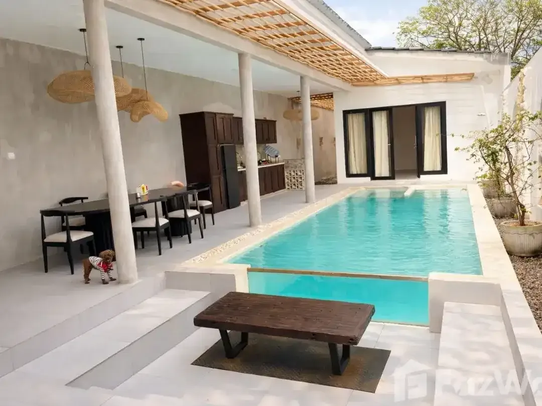 3 Bedroom Villa for sale in Seminyak, Bali - Image 1 of 10