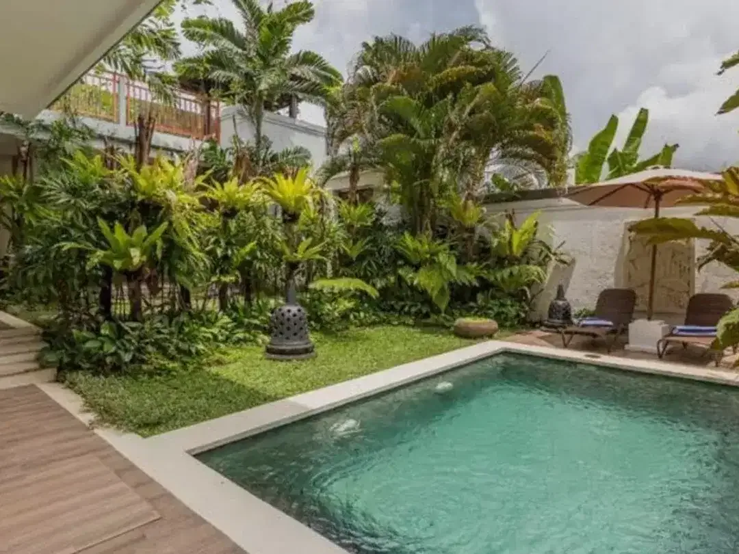 Freehold - Tropical 3-Villa Complex for Sale in Umalas, Bali - Image 8 of 10