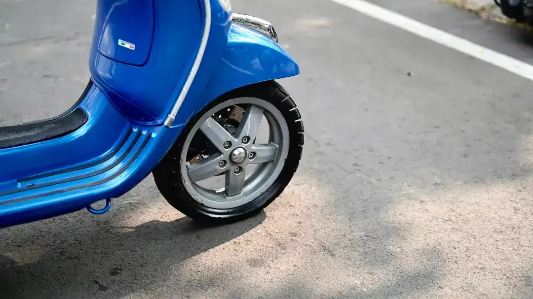 VESPA LX 150 3V 2013 BIRU - TERMURAH - Image 5 of 8