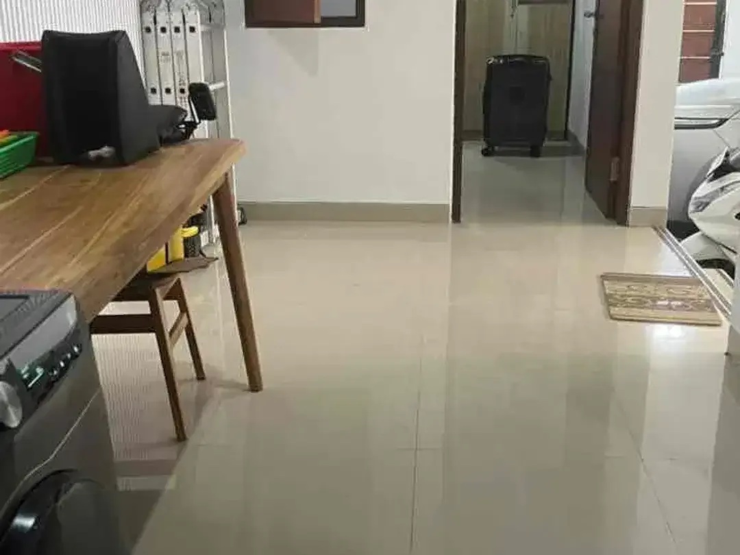 Rumah MEGAH Siap Huni di Puri Gading Jimbaran - Image 8 of 10