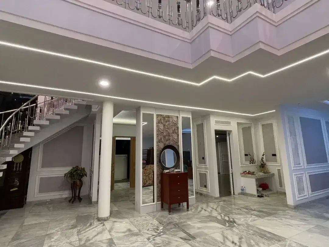 Dijual Rumah American Classic Style Lokasi Strategis Gatsu Denpasar - Image 6 of 10