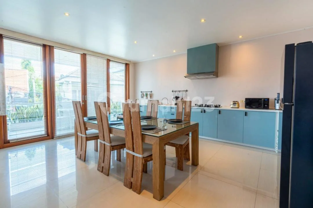 Spacious Two Bedroom Apartment In Premium Berawa Canggu Area - Image 4 of 4