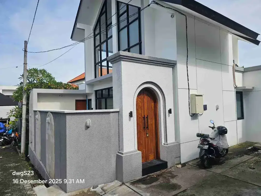 Vila Mewah Baru 3 Kamar, 10 Menit ke Pantai Berawa Canggu - Image 1 of 10
