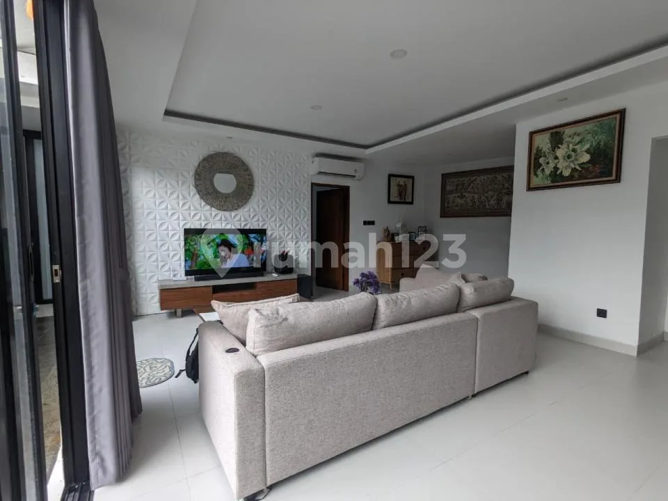 (Cvn) Disewakan: Rumah Minimalis 3 KT & 3 KM di Goa Gong Jimbaran - One Gate System, Listrik Gede 7.700 Watt, Siap Huni! - Image 3 of 4
