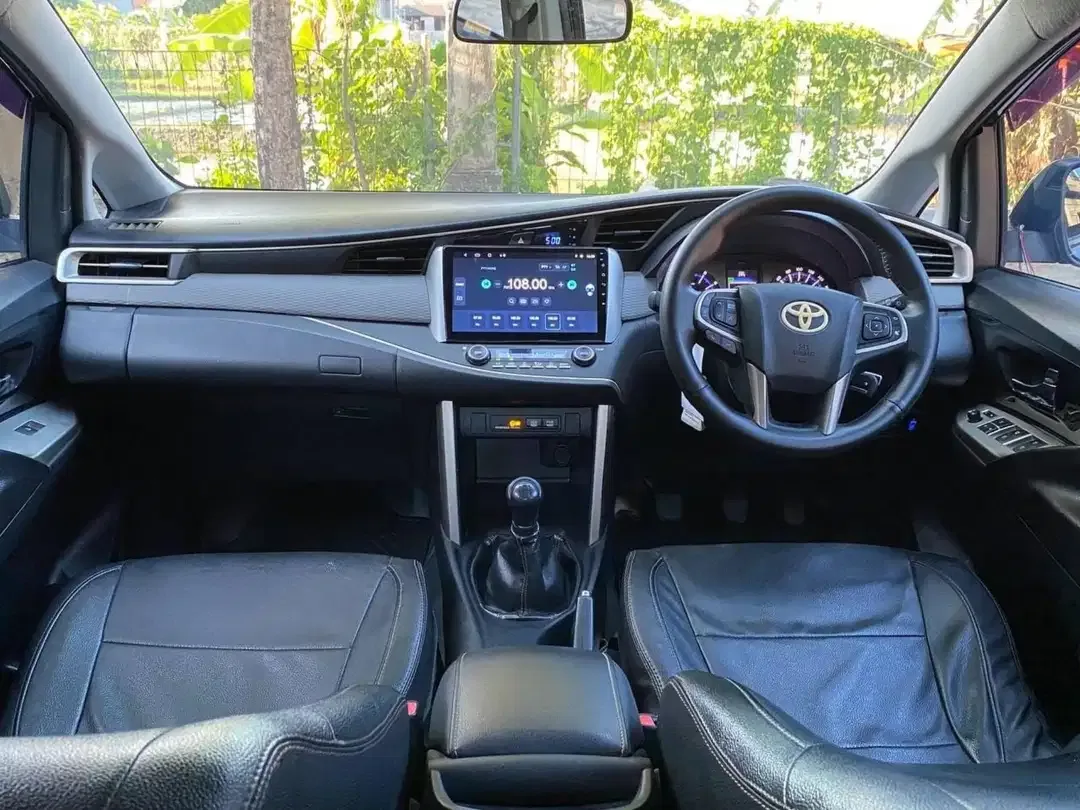Toyota Innova 2.0 V MT 2016 - Image 7 of 10