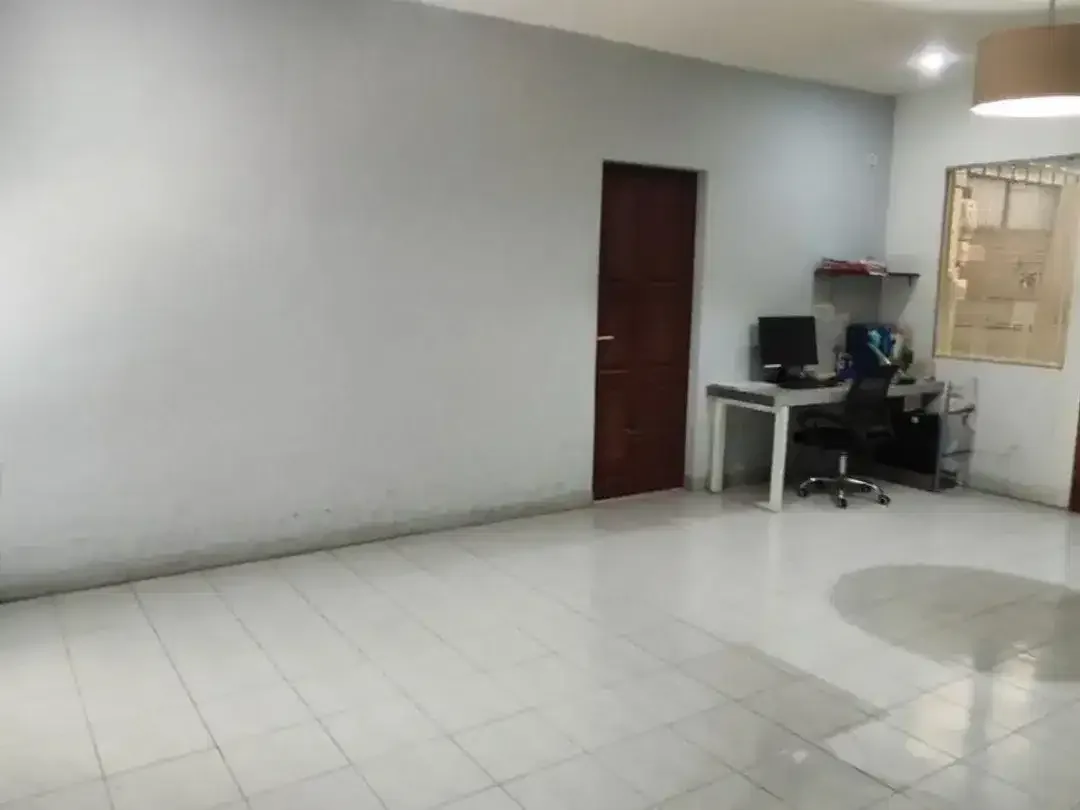 Gudang Siap Pakai ada Mess Karyawan Disewakan, di Sesetan - Image 10 of 10