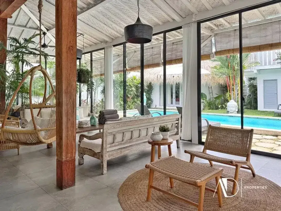 LEASEHOLD (14 YEARS) | JOGLO-STYLE 4-BEDROOM VILLA IN OBEROI SEMINYAK - Image 7 of 10