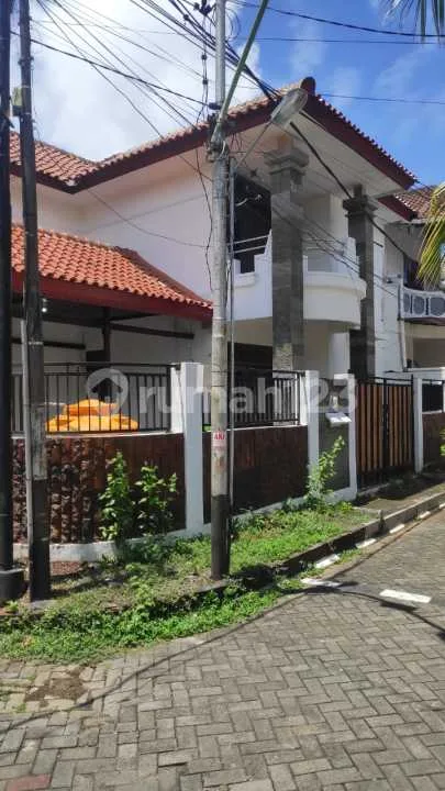 Rumah Area Puri Gading Jimbaran, Lingkungan Nyaman - Image 1 of 4