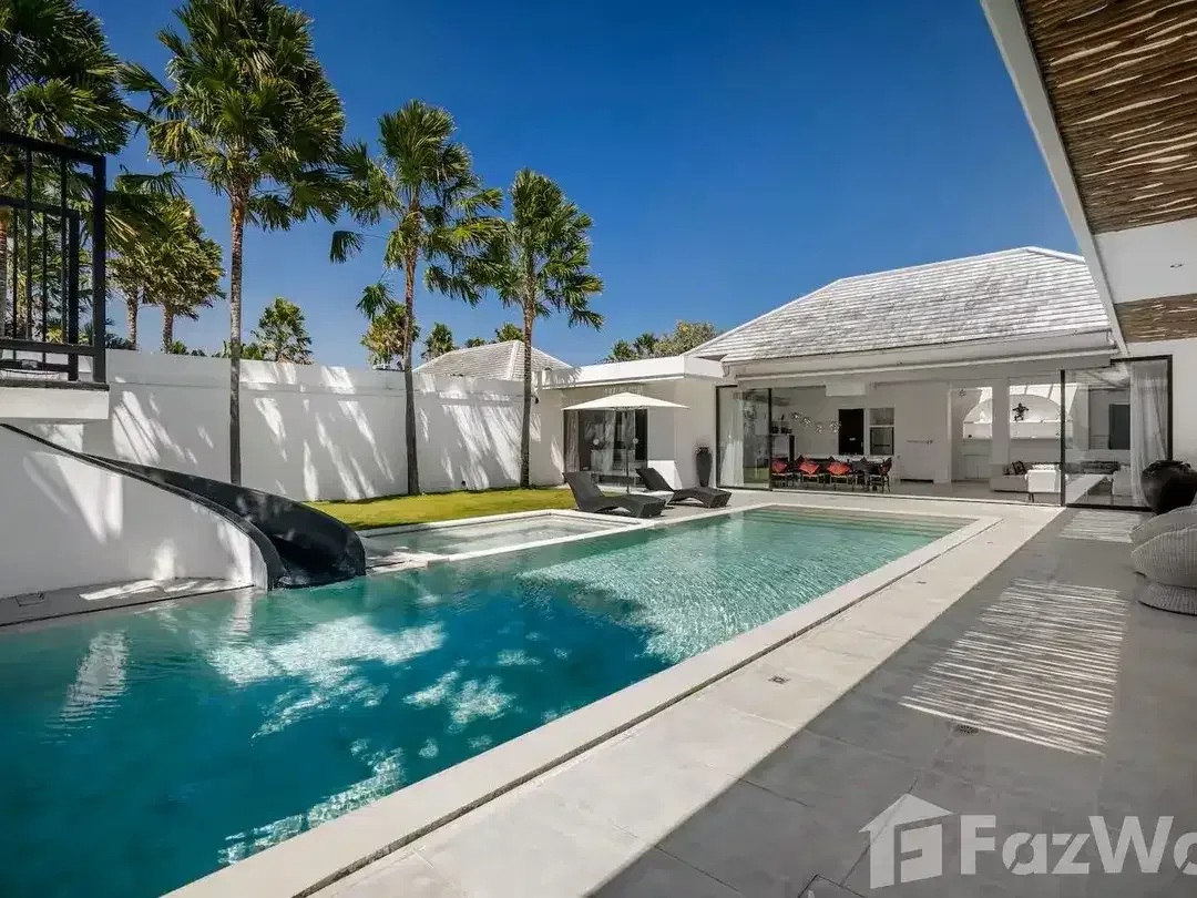 4 Bedroom Villa for sale in Berawa, Bali - Image 2 of 10