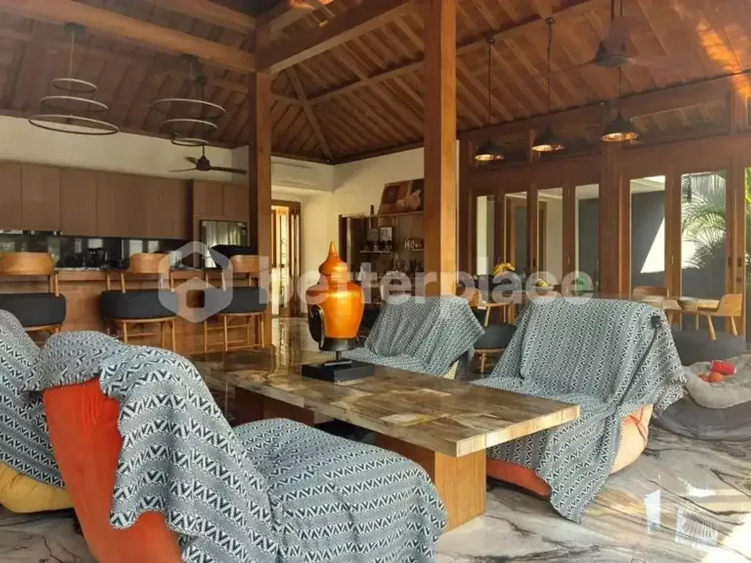 Tropical Elegance in Ungasan: A 4-Bedroom Villa of Space, Light, and Serenity - Image 6 of 10