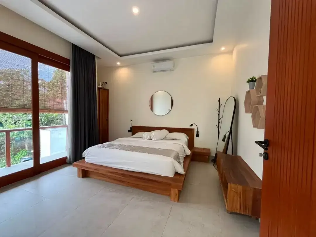MODERN VILLA IN CEPAKA MUNGGU NEAR CANGGU - Image 3 of 10