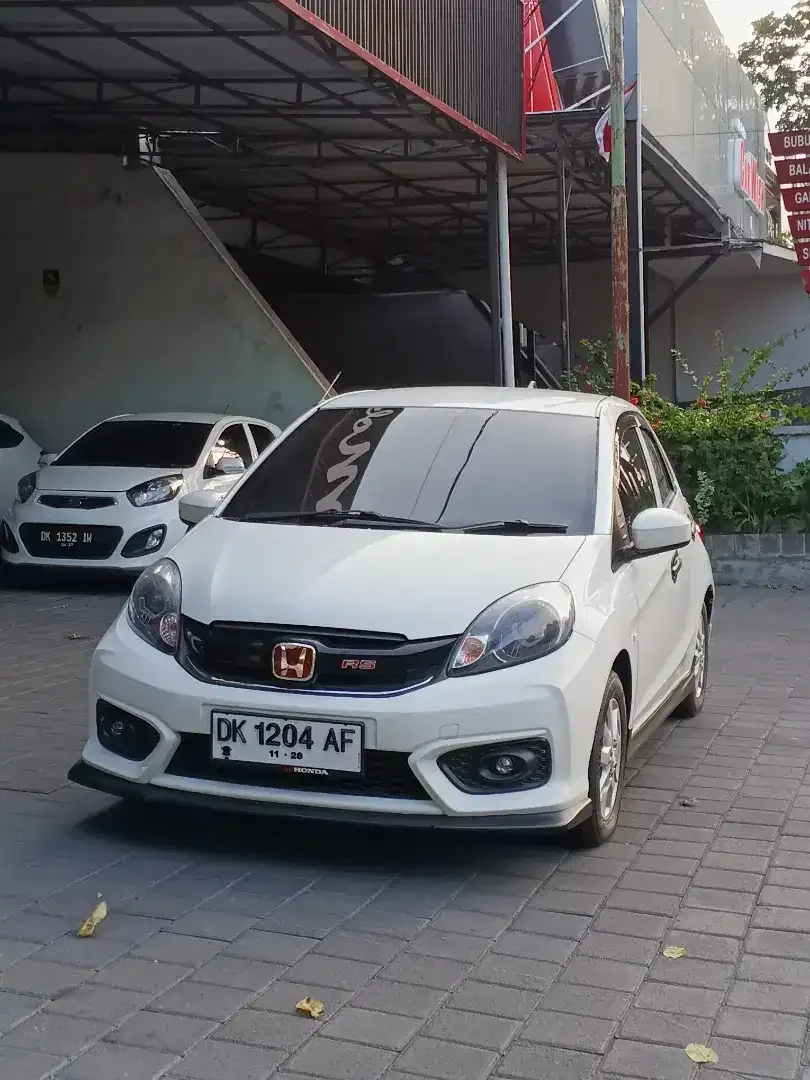 HONDA BRIO UP RS AUTOMATIC ASLI BALI LOW KM - Image 2 of 10