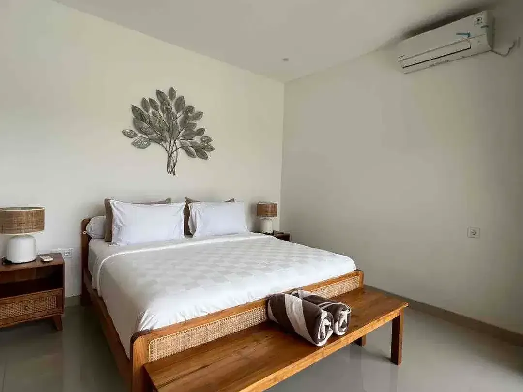 Disewakan villa 2 Kamar Lokasi Strategis Di Area Seminyak - Image 6 of 10