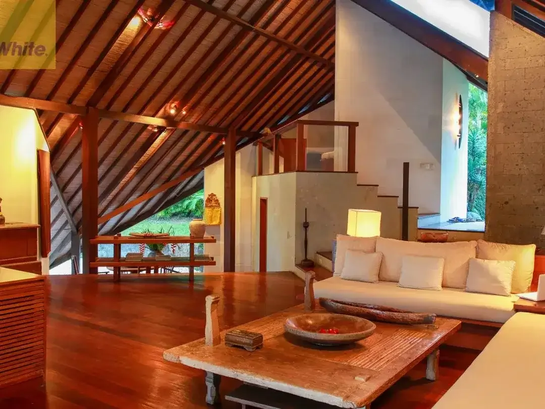 Freehold - Luxury villa in prime area Kerobokan, Canggu - Image 4 of 10