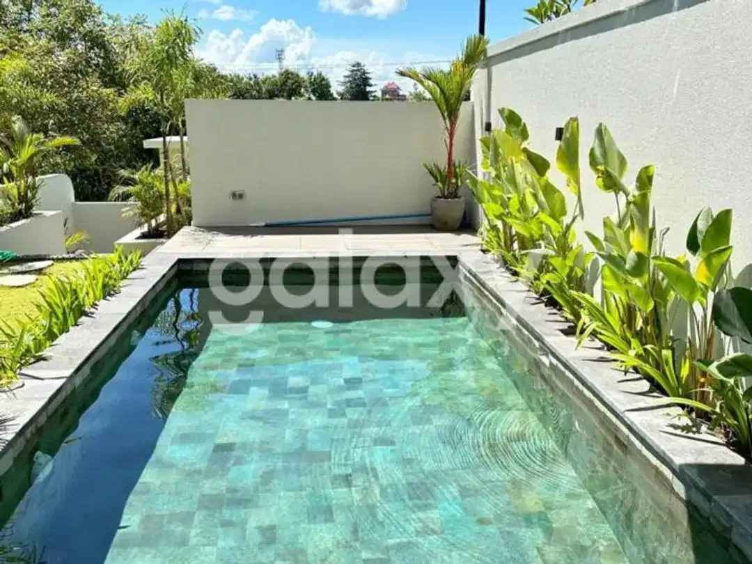 VILLA TROPIS MODERN 2 LANTAI DI CEMPAKA SARI UNGASAN BADUNG, BALI - Image 2 of 10