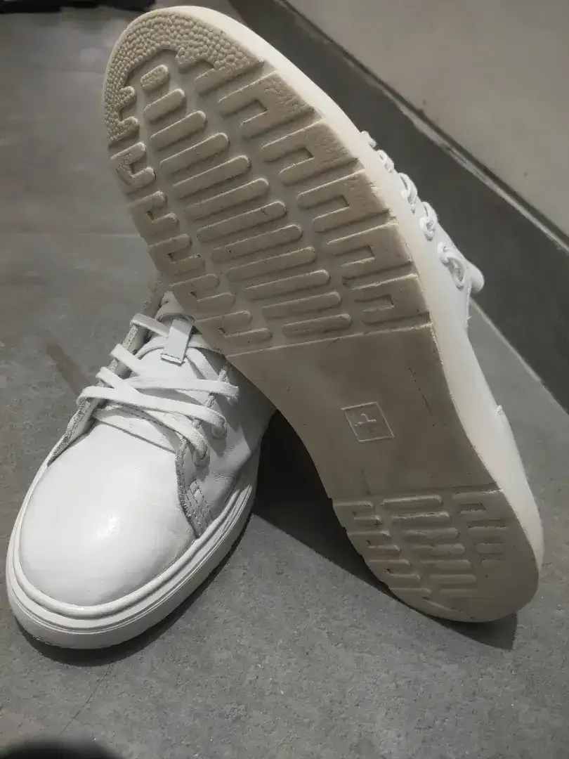 Docmart Dante uk42 fullwhite - Image 2 of 2