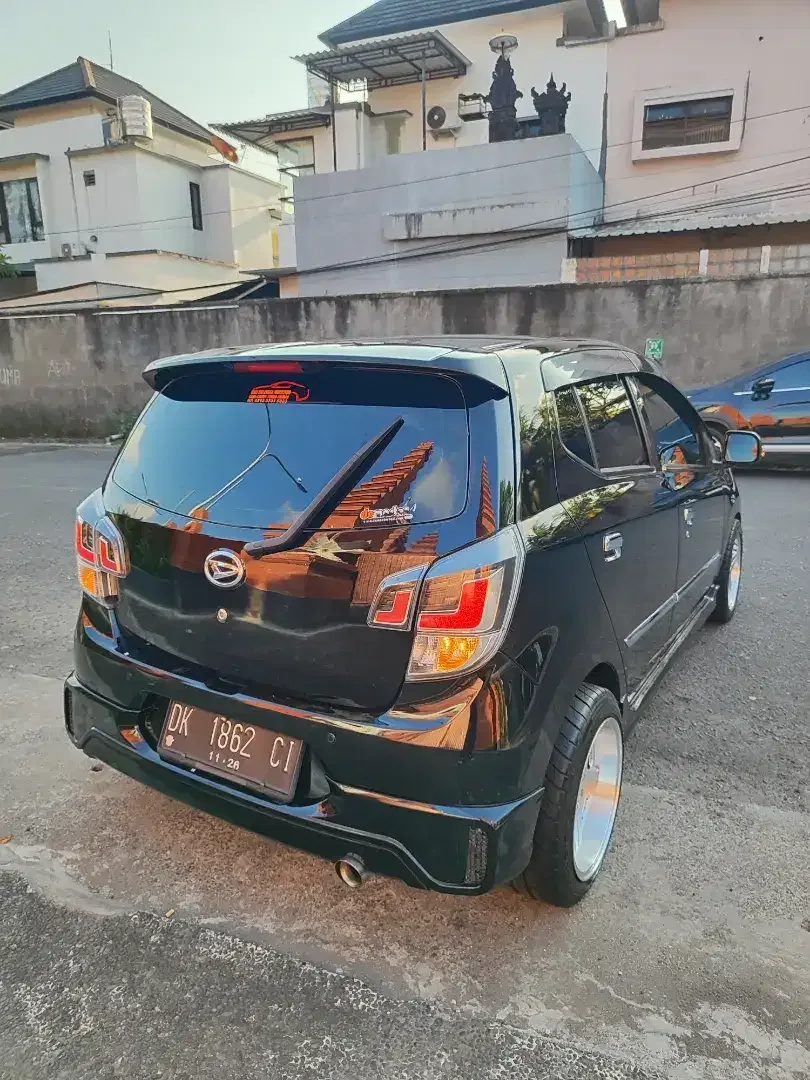Daihatsu ayla 1.0 X 2016 manual - Image 10 of 10