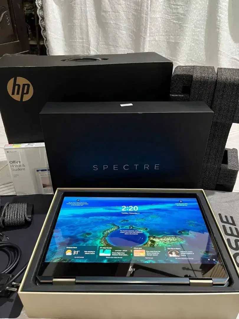 LAPTOP HP SPECTRE X360  i7-8565U fullset original resmi - Image 7 of 10