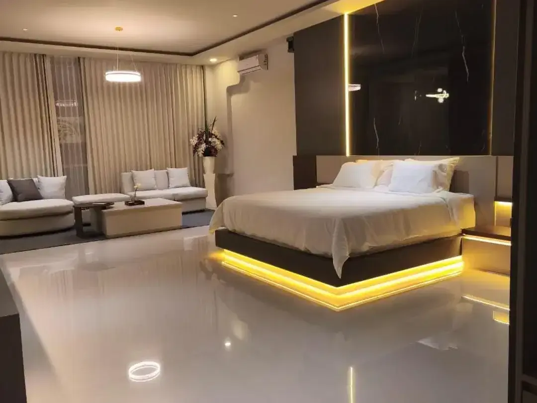 Rumah Mewah Fully Furnished 4 Kamar Tidur Dijual di Jimbaran - Image 8 of 8