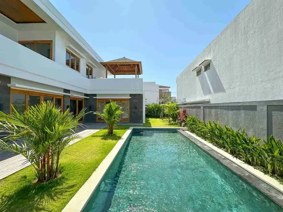 DIJUAL VILLA MEWAH BARU DENGAN 4 KAMAR TIDUR DAN PEMANDANGAN LAUT DI PECATU BALI - Image 5 of 10