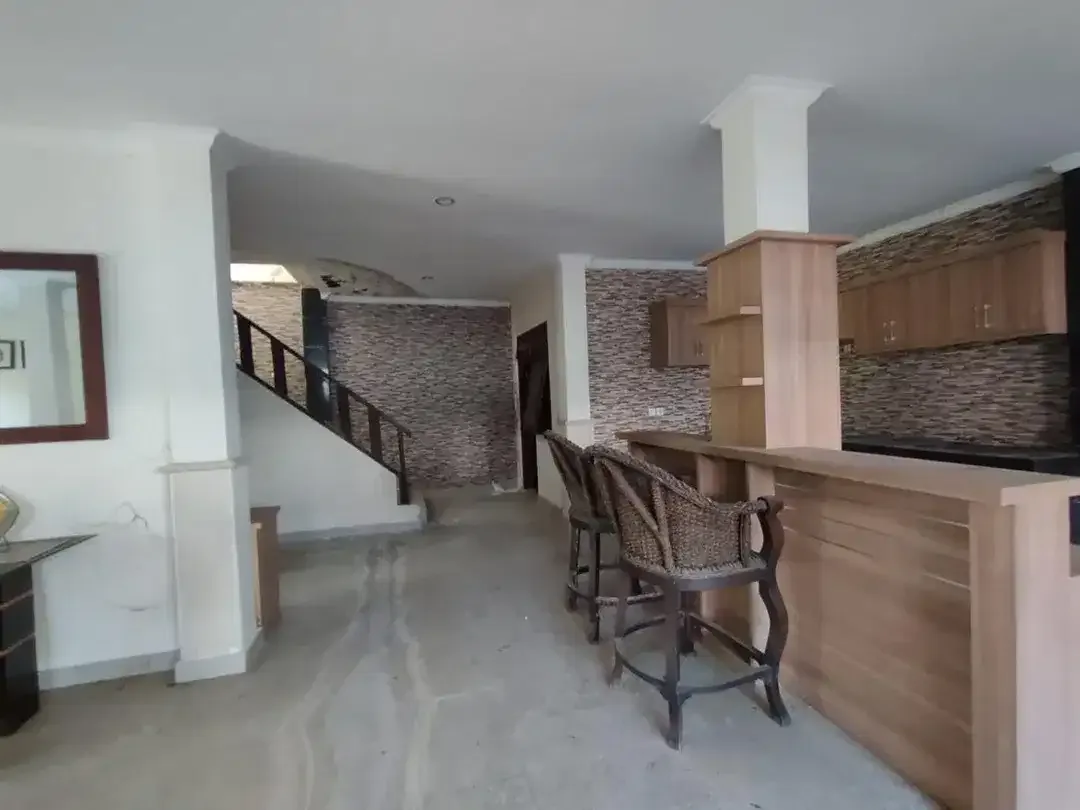 Dijual Rumah 2 Lantai Di Kawasan Premium Batubulan - Image 5 of 9
