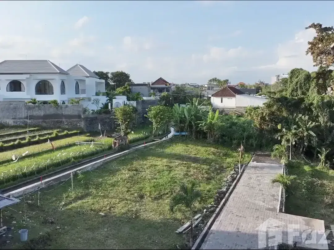 Land for sale in Kerobokan, Bali - Image 2 of 10
