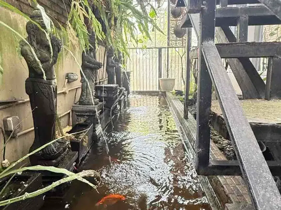 DIJUAL RUMAH MEWAH FULL FURNISHED – PERUM NUANSA UDAYANA, JIMBARAN, BALI - Image 1 of 10