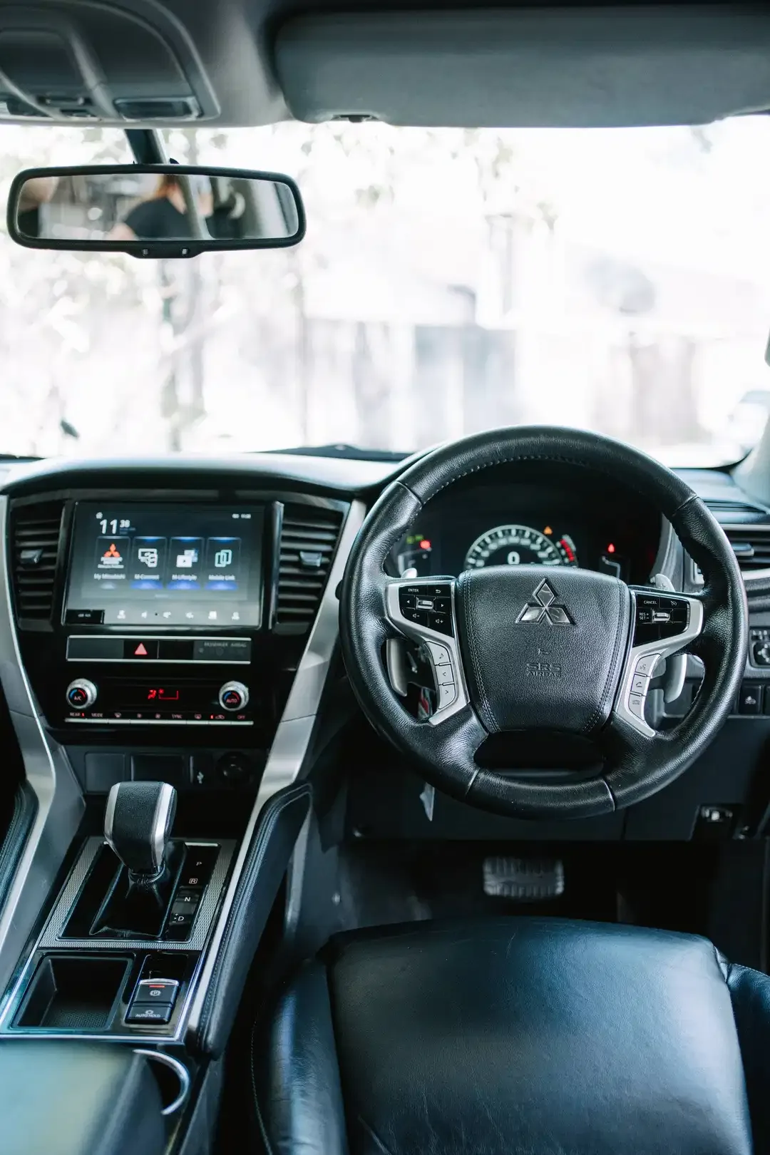 PAJERO SPORT DAKAR 2.4 DIESEL AT 2021 - Image 5 of 10