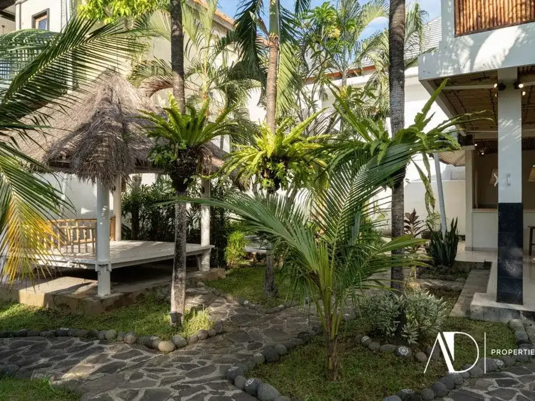 LEASEHOLD | 3-BEDROOM TROPICAL VILLA IN BATU BOLONG, CANGGU - Image 6 of 10