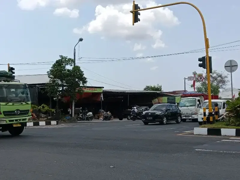 DISEWAKAN LAHAN PINGGIR JALAN UTAMA BYPASS KARGO DENPASAR - Image 8 of 9