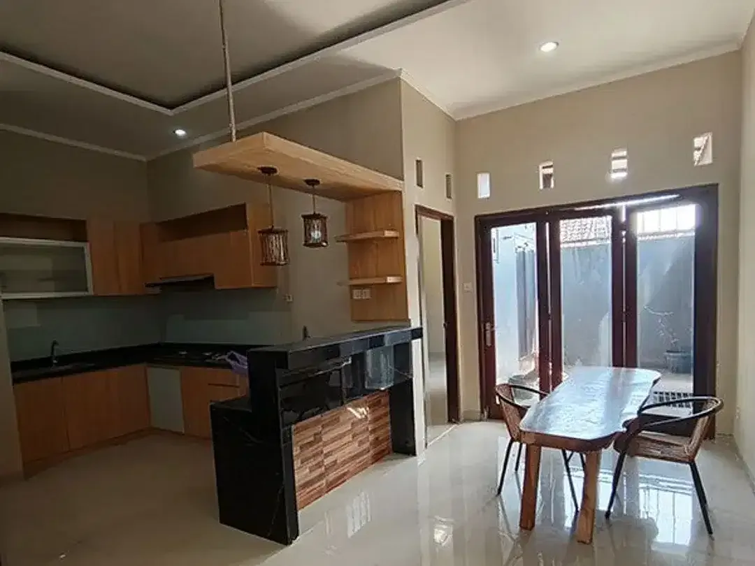 [AMR-096.LYD] Rumah Modern 4 Kamar Bisa untuk Kantor Lokasi Strategis di Jl Tukad Citarum Renon - dekat Sanur - Image 8 of 10