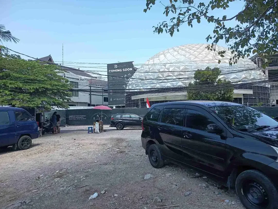 DIJUAL TANAH LUAS 9 ARE DI JALAN RAYA BATUBELIG SEMINYAK KUTA BADUNG - Image 6 of 9