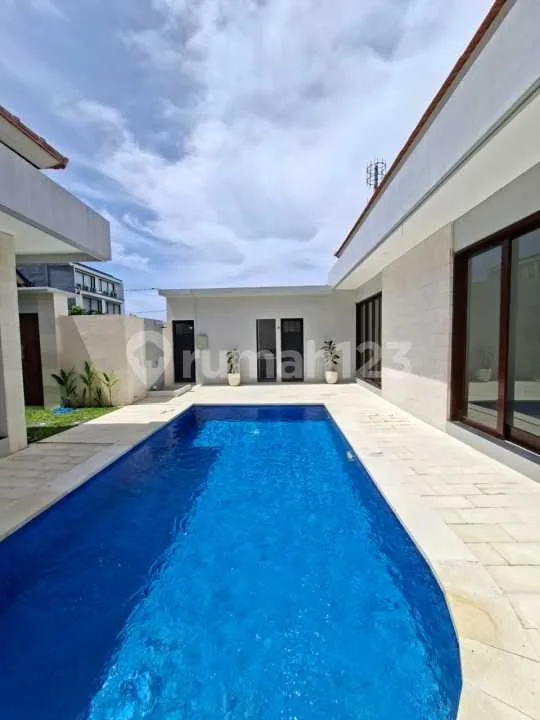 Villa Unfurnished Sewa Rental 2 Bedroom di Seminyak - Image 3 of 4