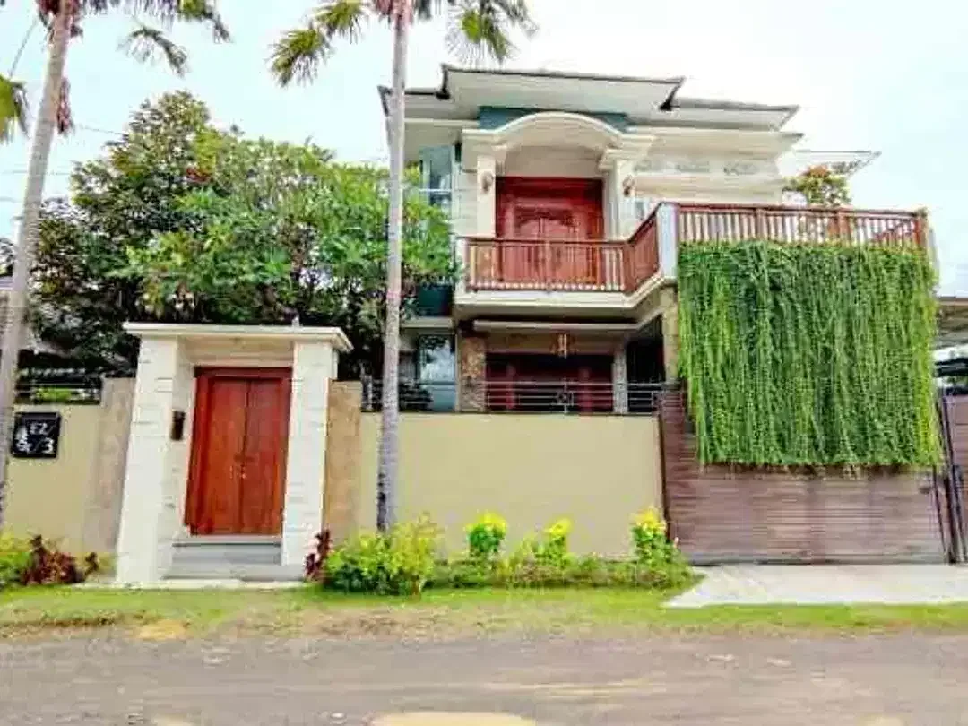 Rumah MEWAH Kawasan PREMIUM di PUSAT Kota Jl Tukad Badung Denpasar - Image 1 of 10