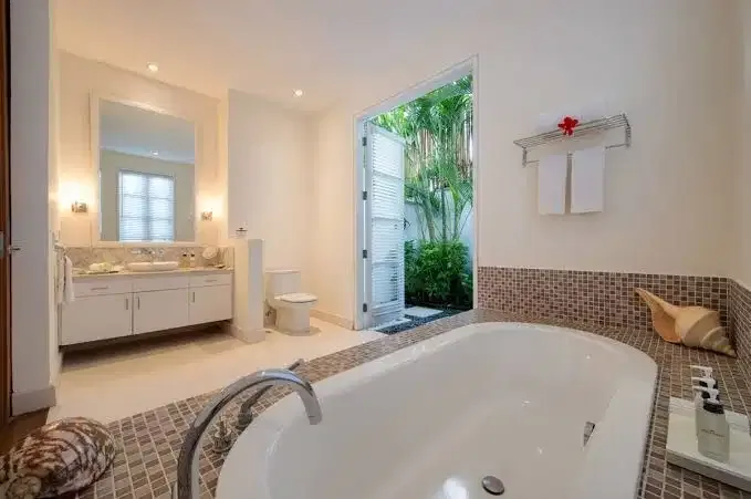 4 bedrooms villa in peti tenget for sale - Image 5 of 10
