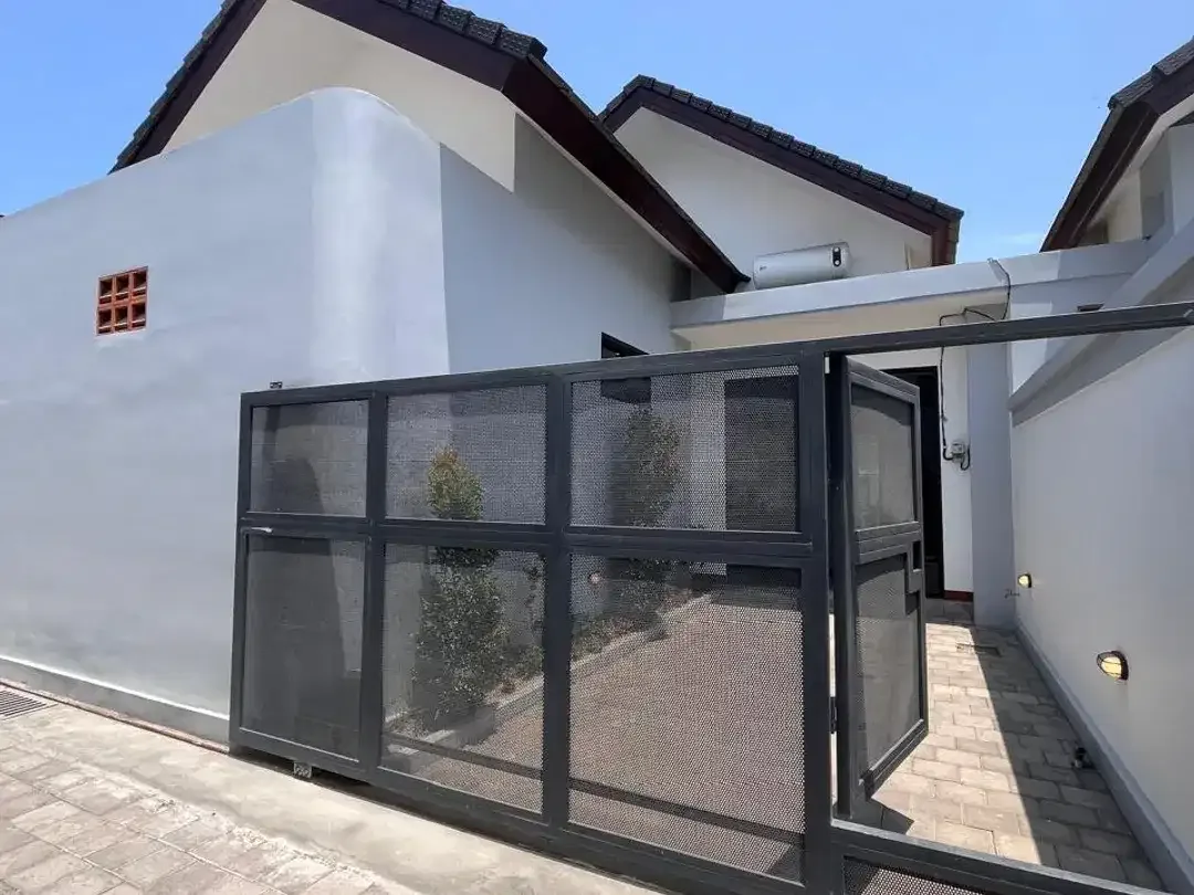 BRAND NEW MODERN VILLA IN BATUR SARI SANUR - Image 1 of 10