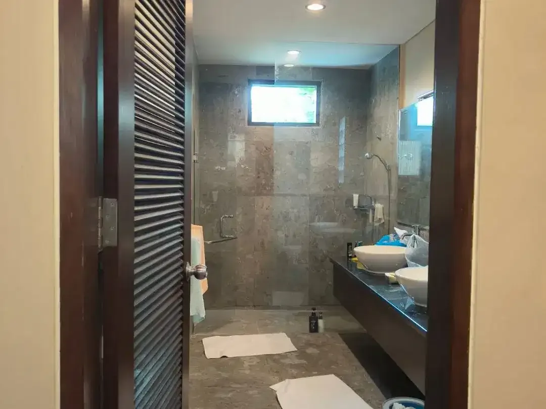 FOR SALE VILLA MEWAH SANGAT TERAWAT KAWASAN TENANG CLUSTER SANGAT BAGUS NUSA DUA - Image 9 of 10