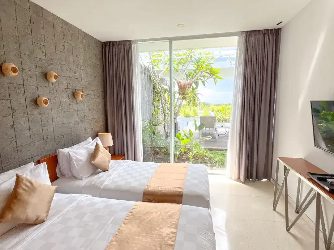 VILLA WITH PANORAMIC VIEW IN ULUWATU - Image 2 of 10